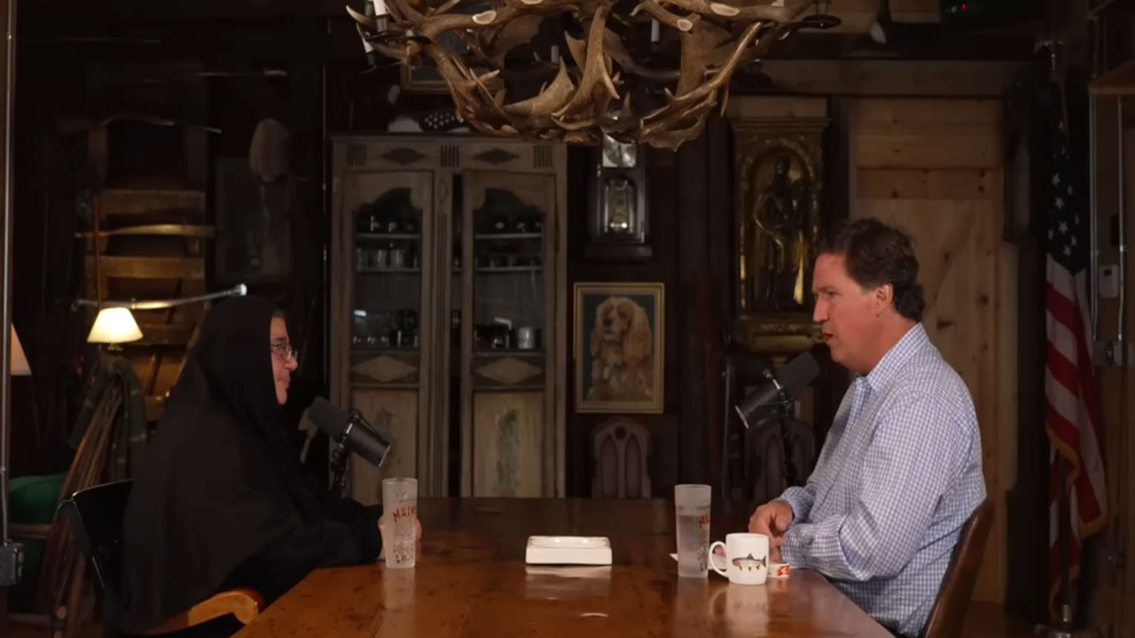 Развенчание лжи, которую мать Агапия рассказала Такеру Карлсон